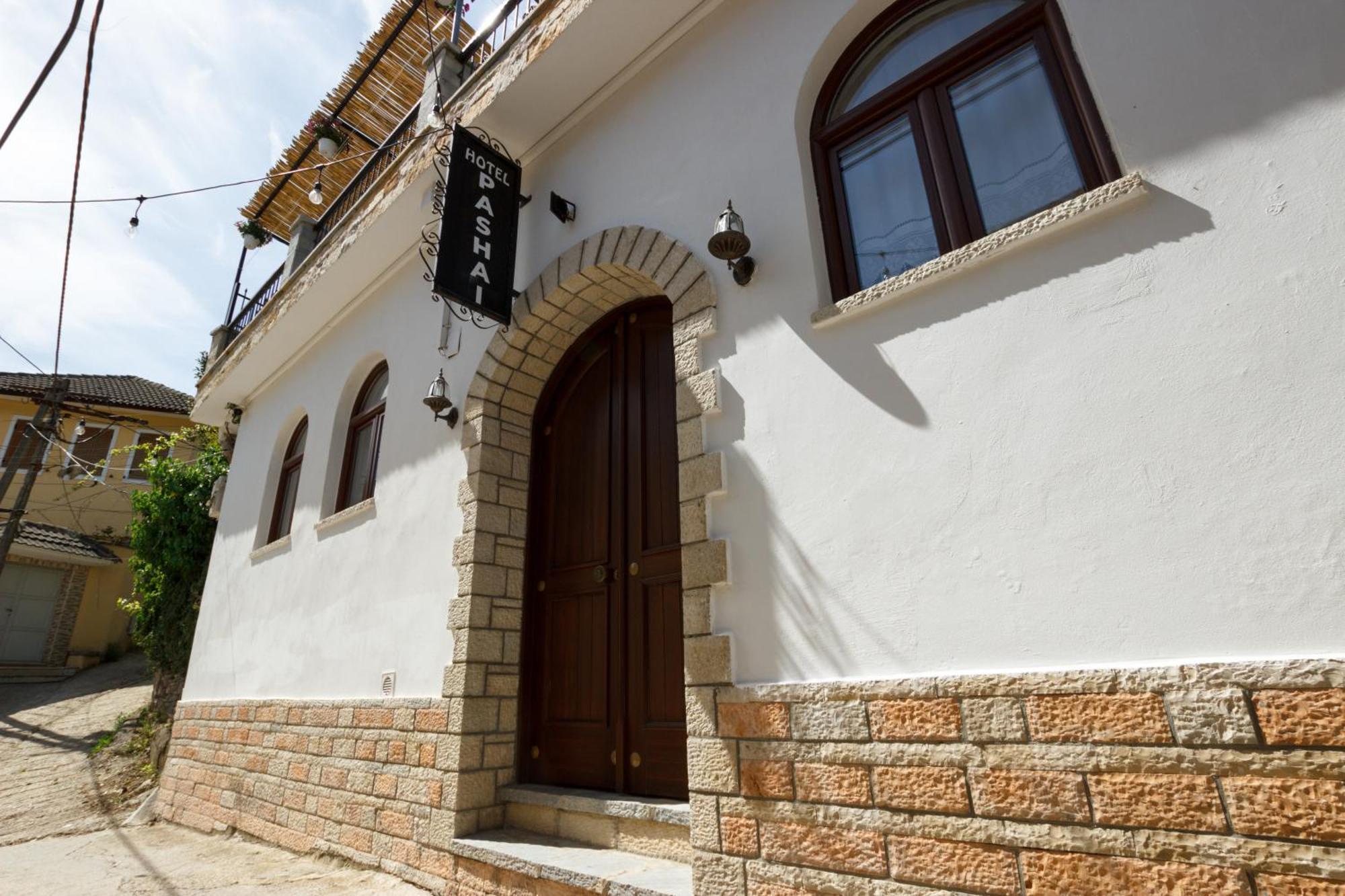 Hotel Pashai Gjirokastër Extérieur photo