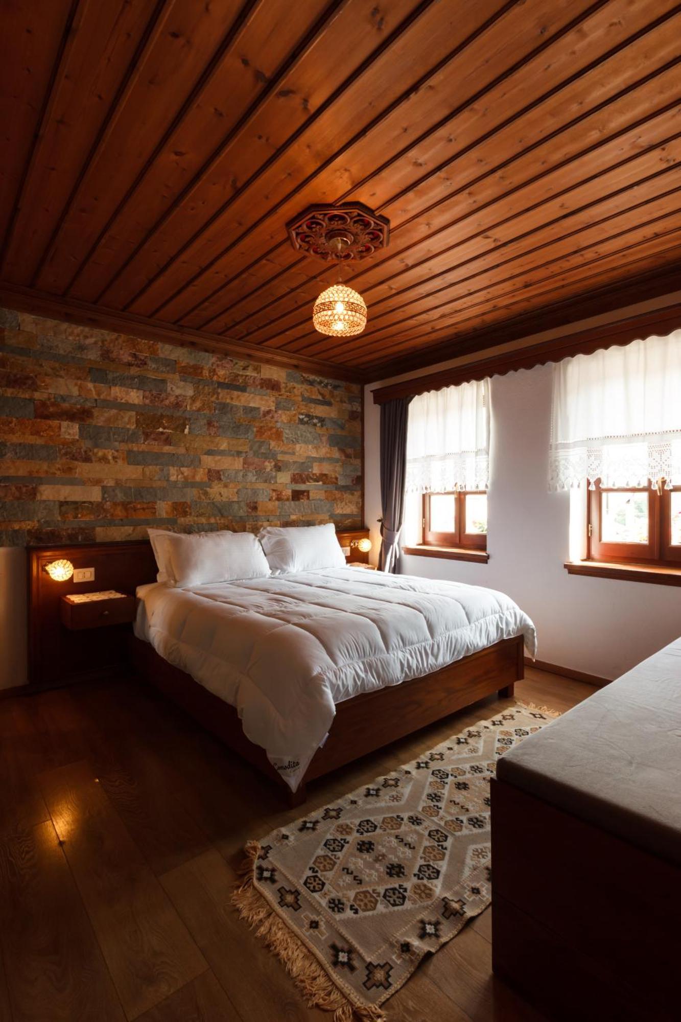 Hotel Pashai Gjirokastër Extérieur photo