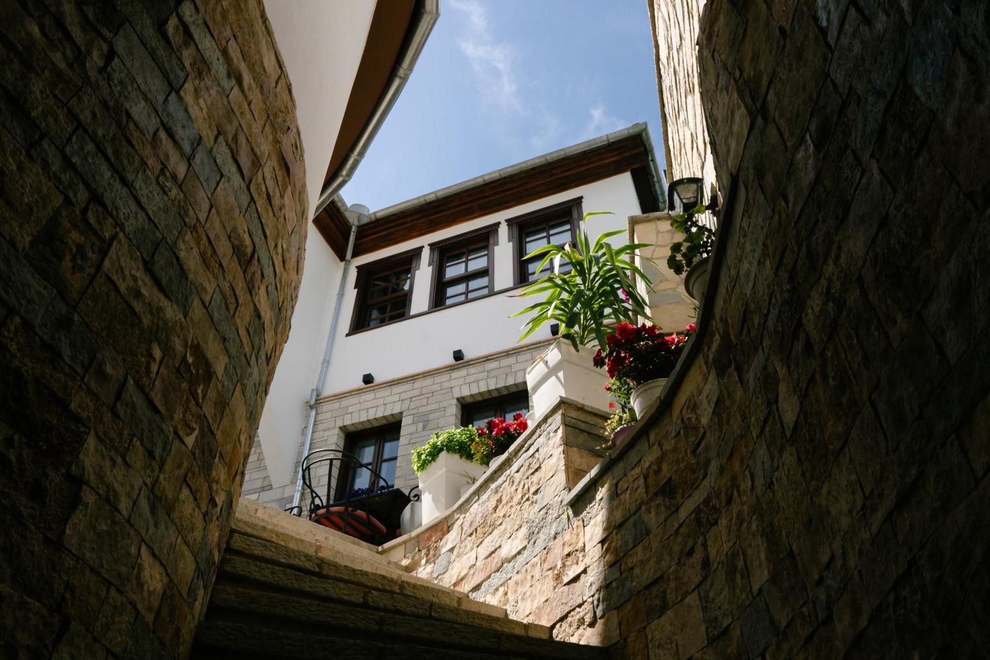 Hotel Pashai Gjirokastër Extérieur photo