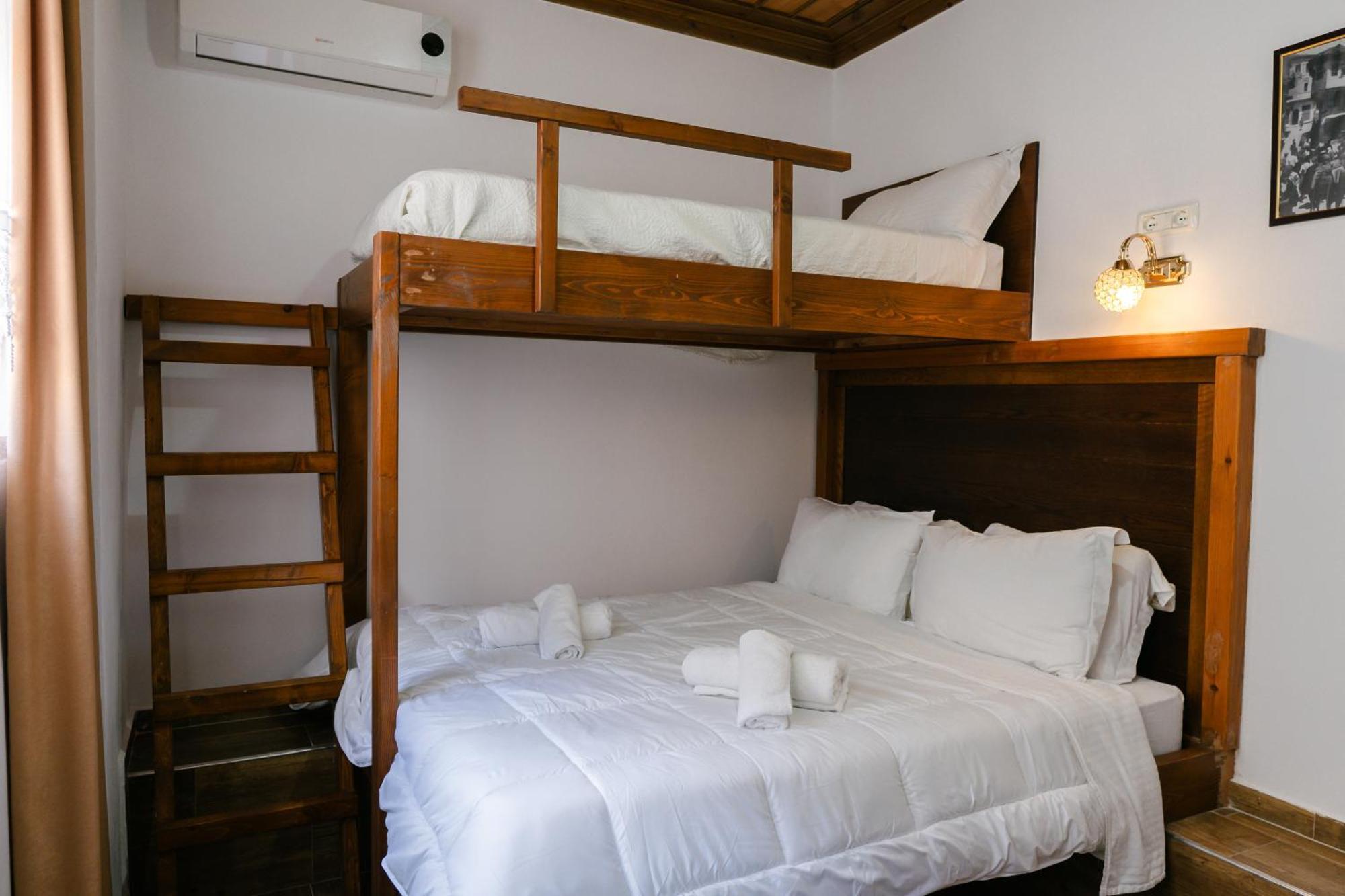 Hotel Pashai Gjirokastër Extérieur photo